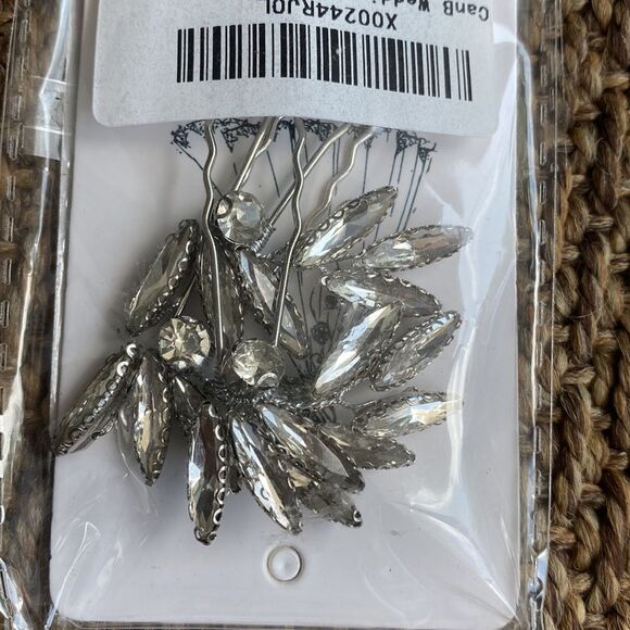 Unbranded Accessories - Crystal hair pins